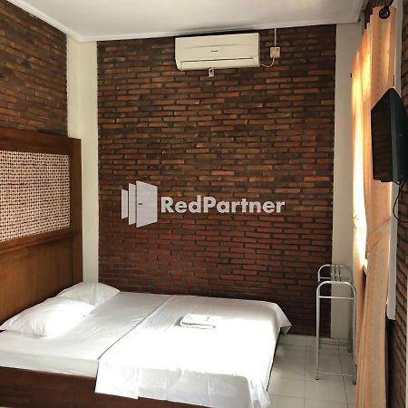 Rifka Annisa Guesthouse Syariah Redpartner Yogyakarta Extérieur photo