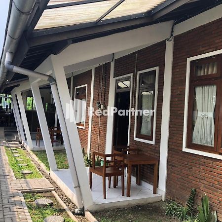 Rifka Annisa Guesthouse Syariah Redpartner Yogyakarta Extérieur photo
