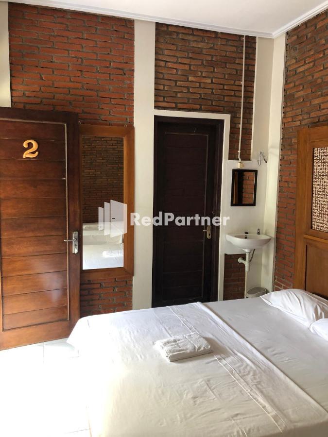 Rifka Annisa Guesthouse Syariah Redpartner Yogyakarta Extérieur photo