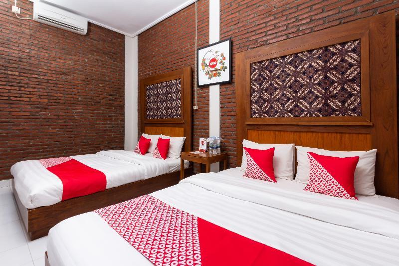 Rifka Annisa Guesthouse Syariah Redpartner Yogyakarta Extérieur photo